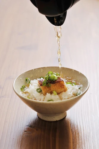 お茶をかけて「ひつまぶし風」にてお楽しみください。